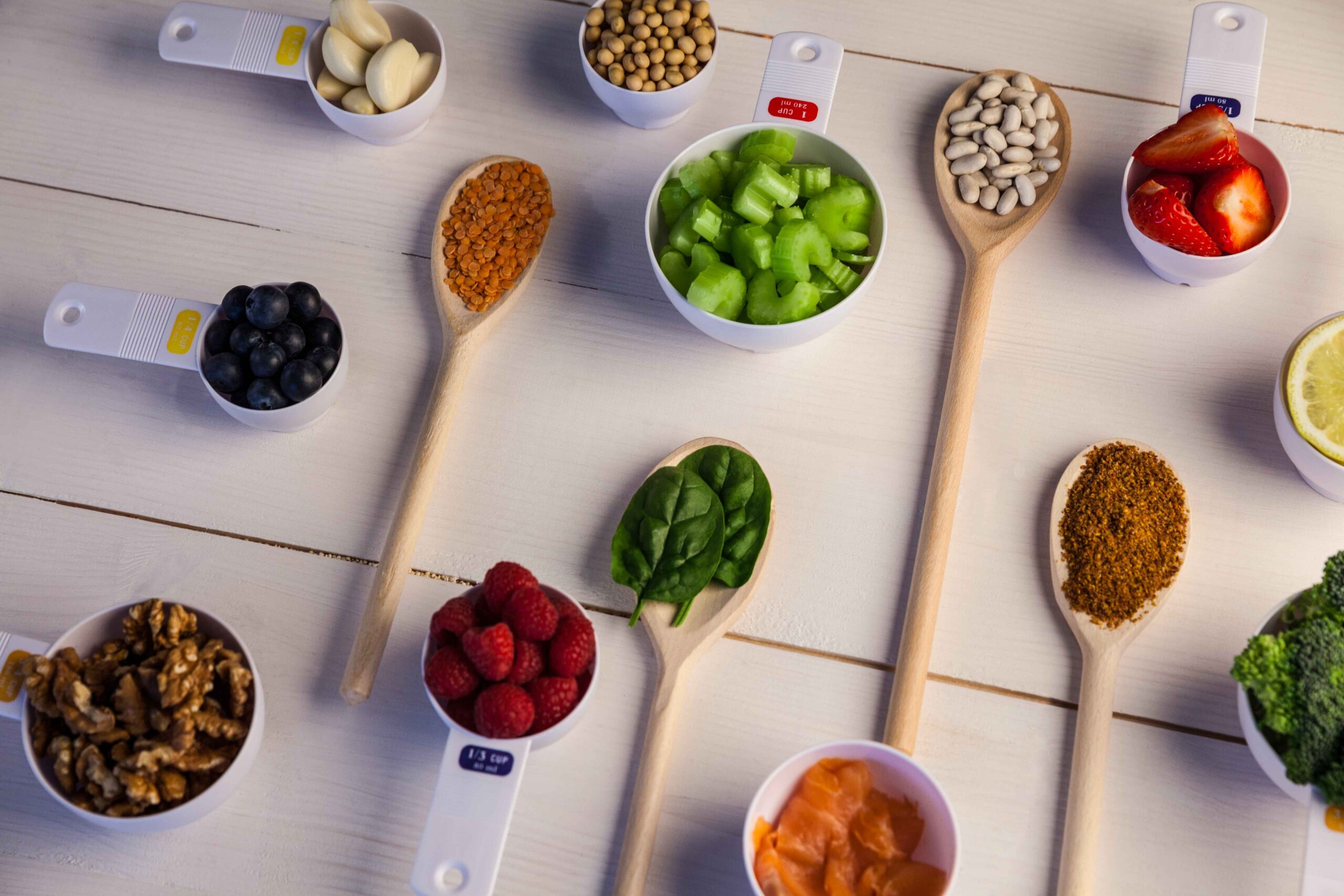 Using a food scale to accurately track nutrition for better health results