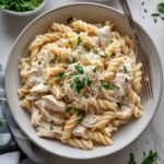 Chicken Alfredo pasta